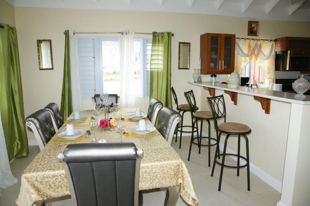 Villa @ The Palms Priory Exteriör bild